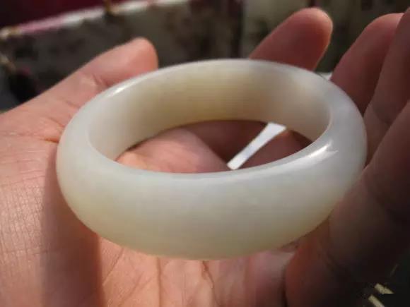 老玉最简单的鉴定方法 老玉表面有哪些特征