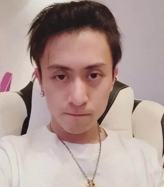 秦奋的身世怎么没人知道