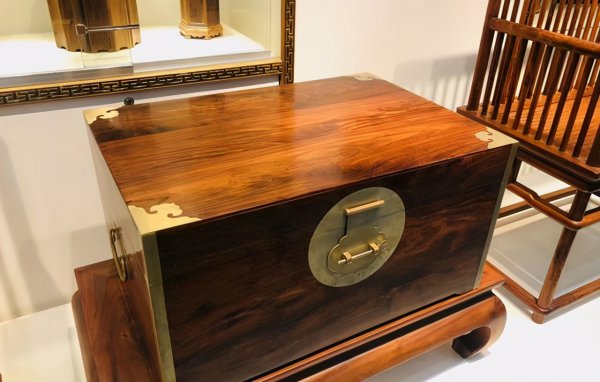 怎么辨认黄花梨手串好坏