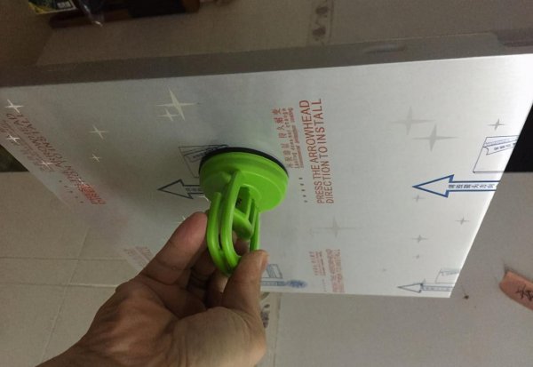 厨房吊顶扣板怎么安装和拆卸