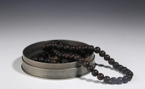 奇楠沉香手串的使用方法