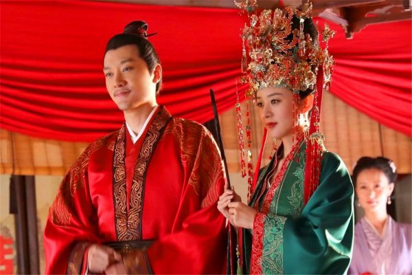 明兰为什么嫁给顾廷烨
