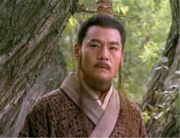 岳不群是什么样的人
