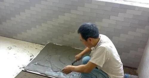 铺墙砖用纯水泥还是水泥沙浆