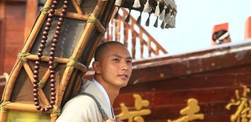 埋骨何须桑梓地人生无处不青山意思