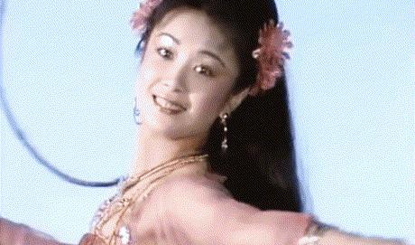 好看的古装照片女生红色衣裳