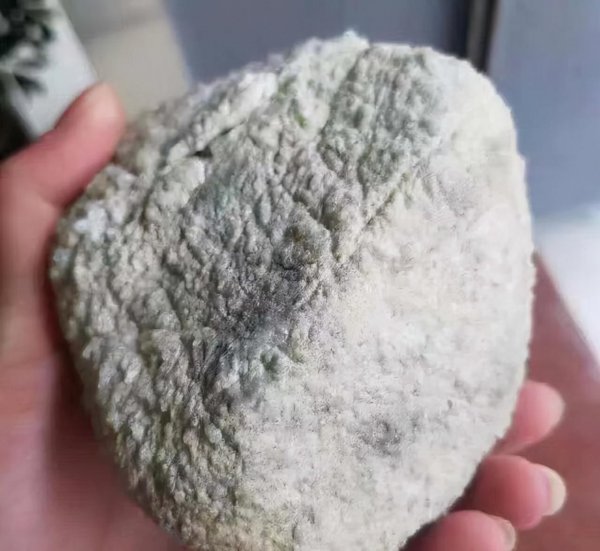 什么是翡翠原石