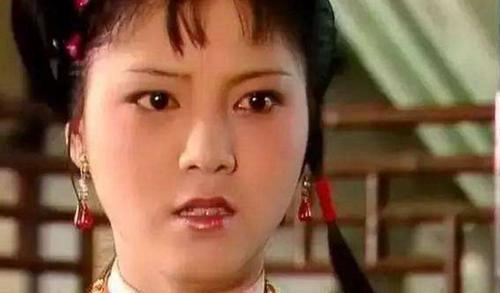 袭人和贾宝玉什么关系