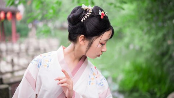 汉服是什么朝代的衣服