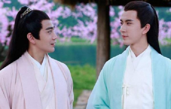 折颜和白真是什么关系