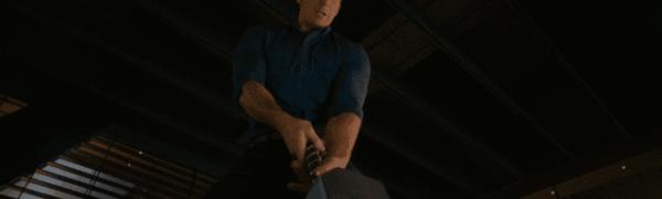 美国队长为什么能拿起雷神的锤子