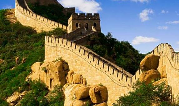 长城什么时候开始修建的