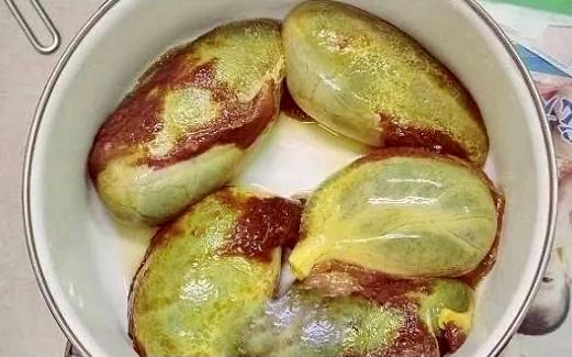 古代的太监是把哪里割掉了