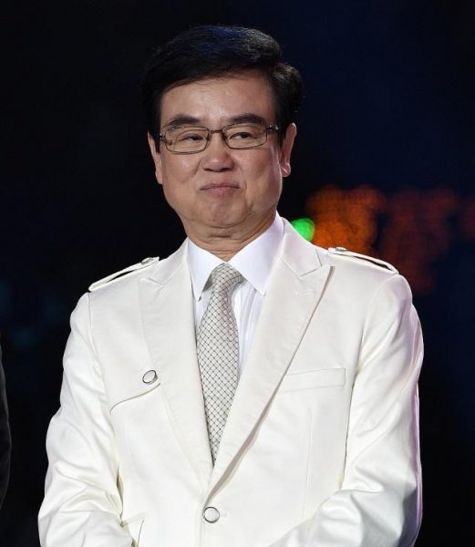 黄百鸣妻子徐文娟个人资料介绍