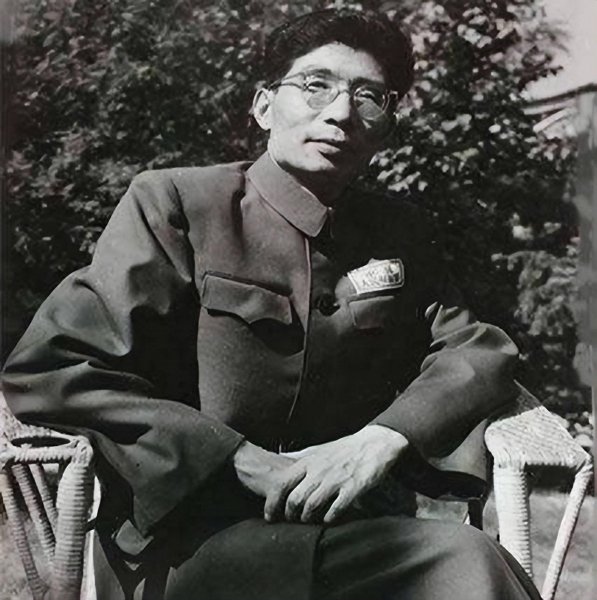 傅钟将军个人资料简介
