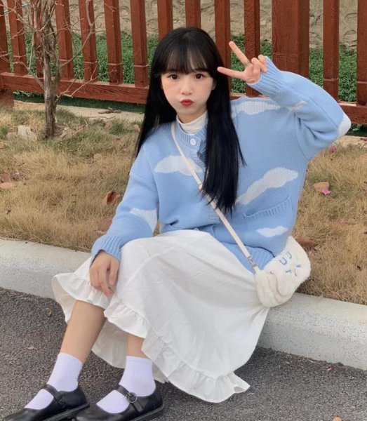 白色配什么颜色比较好看