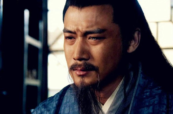 诸葛亮挥泪斩马谡是因为什么事