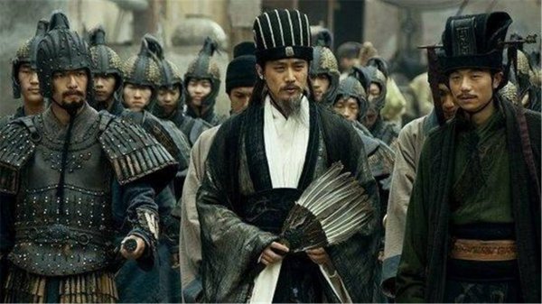 诸葛亮挥泪斩马谡是因为什么事