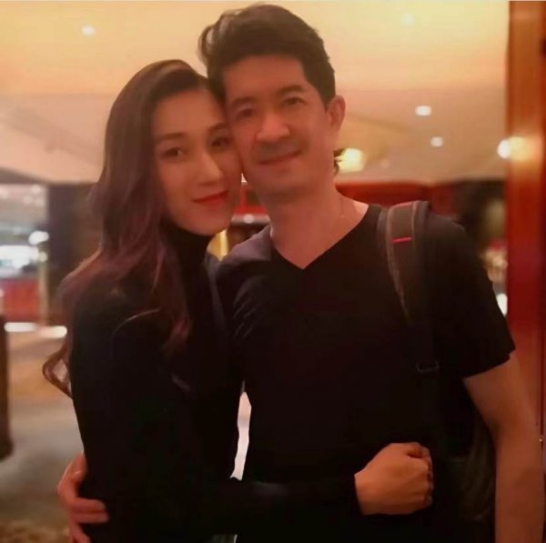 钟嘉欣老公是谁