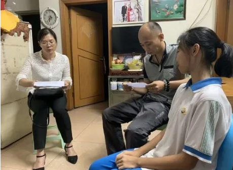初中生早恋家长应该怎么沟通引导