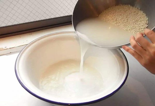 淘米水洗头发有科学依据吗