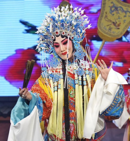 中国戏剧主要包括哪二类