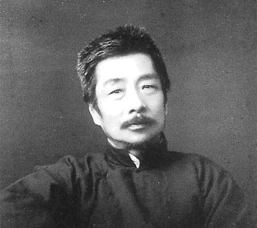 阿q正传中阿q的人物形象分析及事例