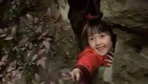 英莲和香菱什么关系