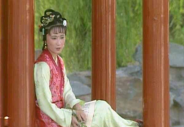 英莲和香菱什么关系