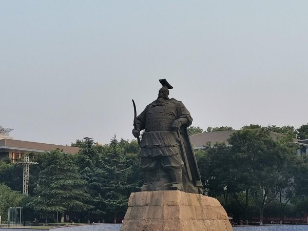 关于姓赵的历史名人简介