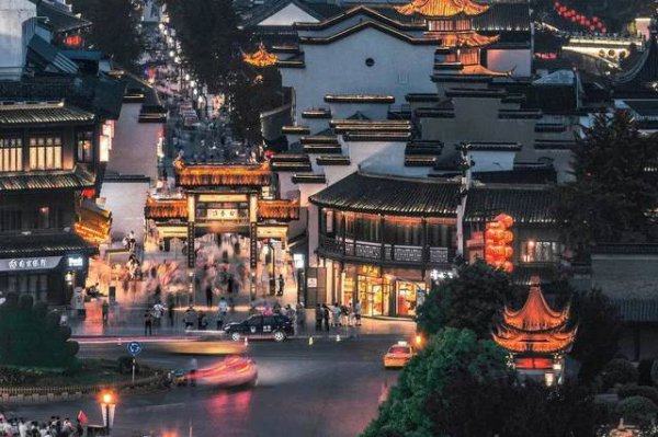 儒林外史中季苇萧的人物形象分析