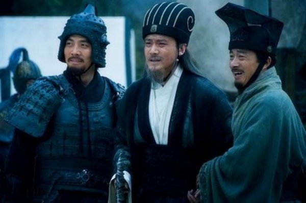 郭嘉比诸葛亮厉害吗