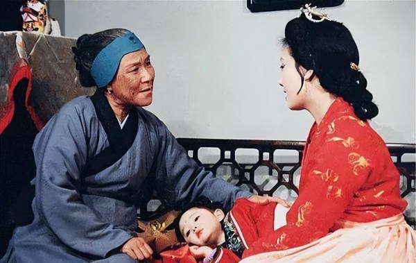 刘姥姥二进荣国府概括和作用