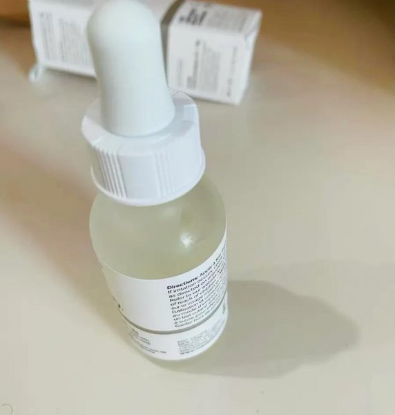 精华液和乳液只用一个可以吗