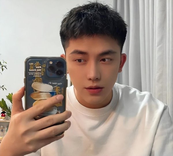 2022年男士最流行发型