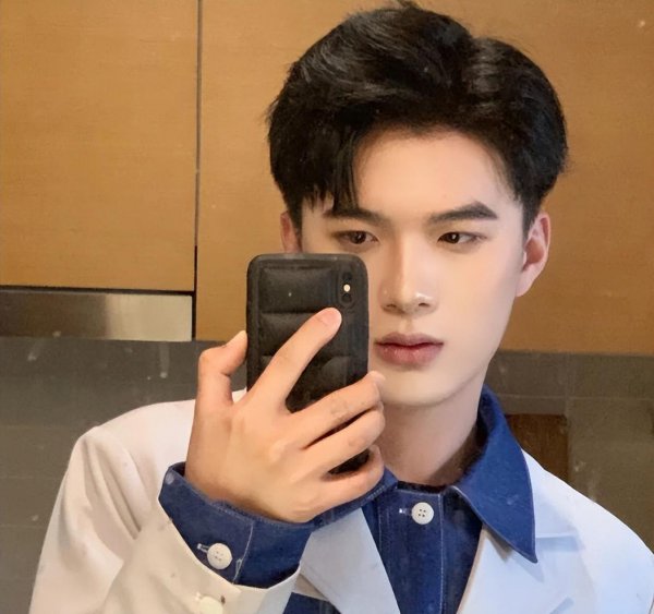 2022年男士最流行发型