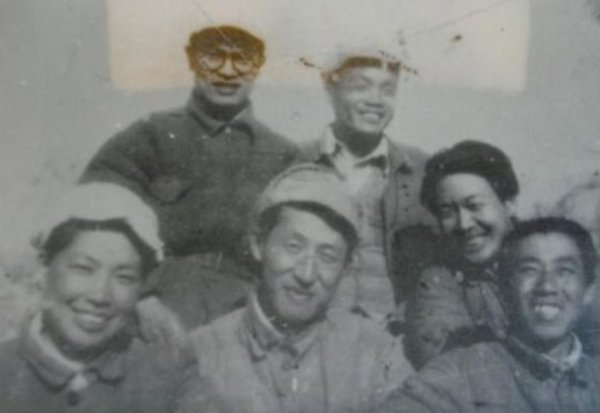歌曲延安颂作者是谁