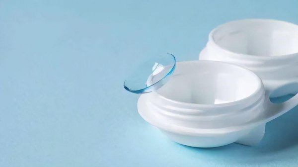 隐形眼镜盒第一次用怎么清洗