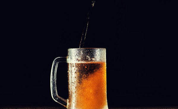 啤酒可以洗头发吗
