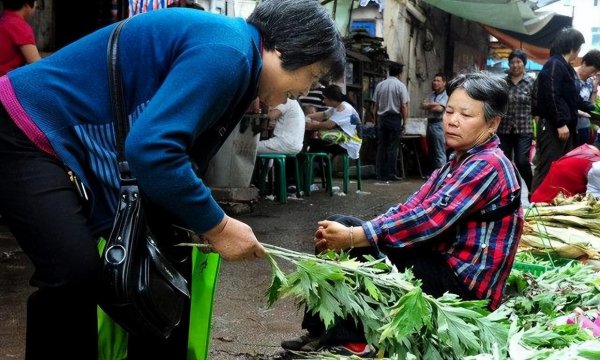 端午节门上挂艾草有什么讲究