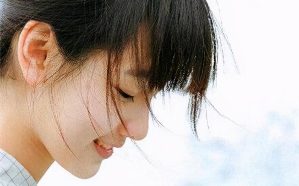 白羊座女生喜欢一个人的表现准到爆