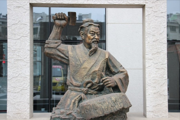 鲁班是一个怎样的人物