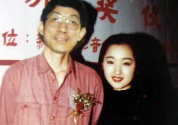 杨钰莹当年是怎么了