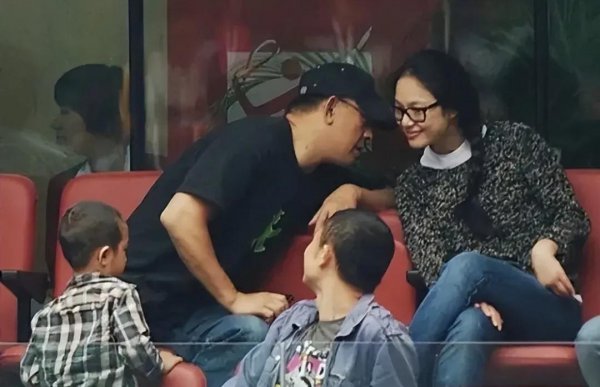 姜文姜武是兄弟俩吗