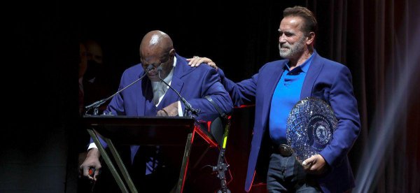 健美罗尼库尔曼现状