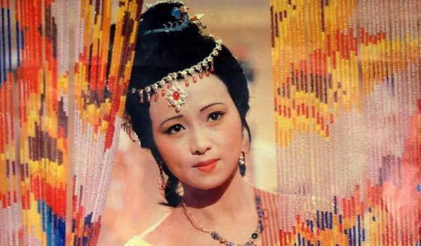 红楼梦里的秦可卿是什么身份