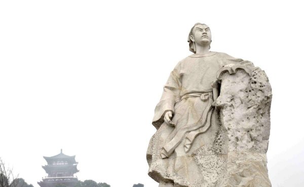 李白是哪里人