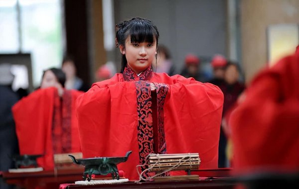 指女子年满15岁在古代称什么