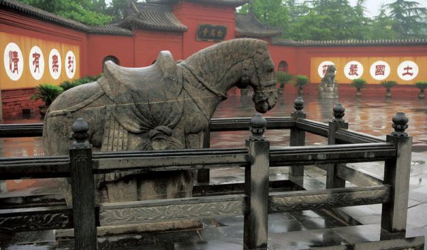 白马寺的由来及历史