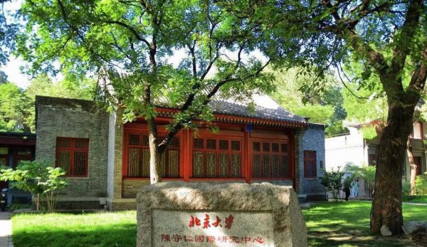 高级护理专业哪个学校比较好